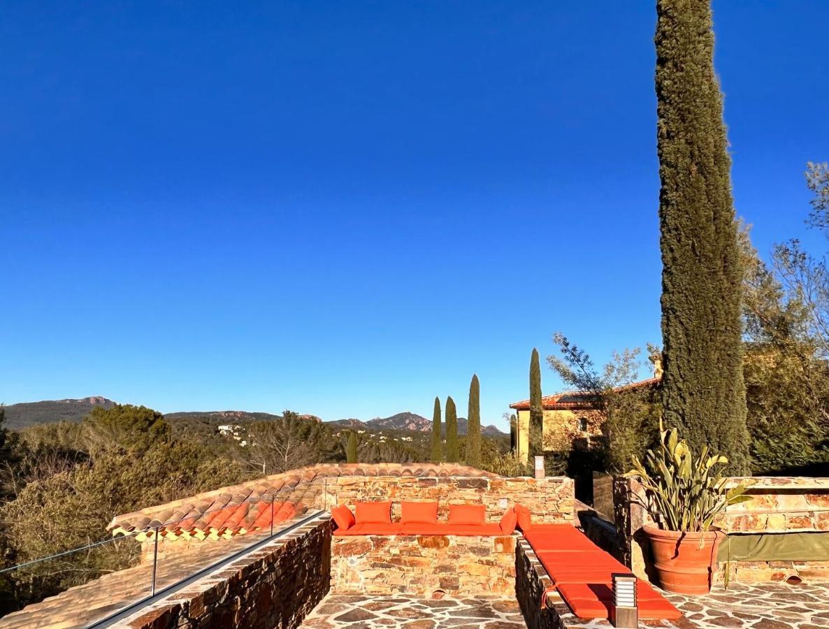 Villa Familiale Avec Vue Imprenable Saint-Raphaël Екстериор снимка