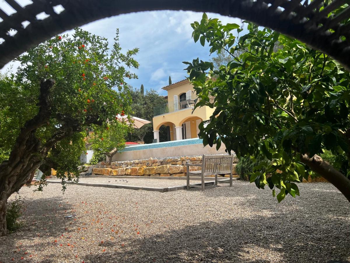 Villa Familiale Avec Vue Imprenable Saint-Raphaël Екстериор снимка