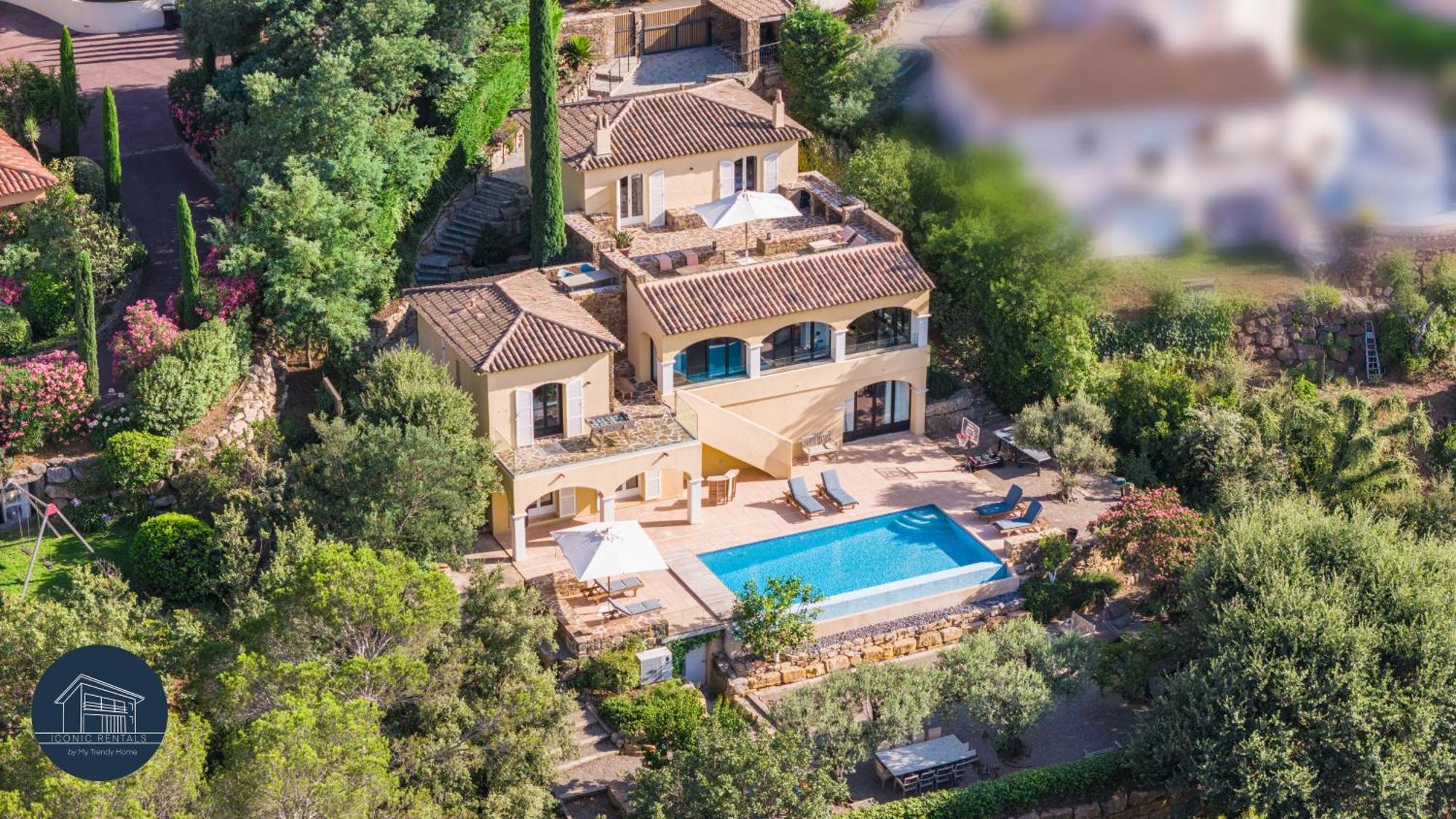 Villa Familiale Avec Vue Imprenable Saint-Raphaël Екстериор снимка