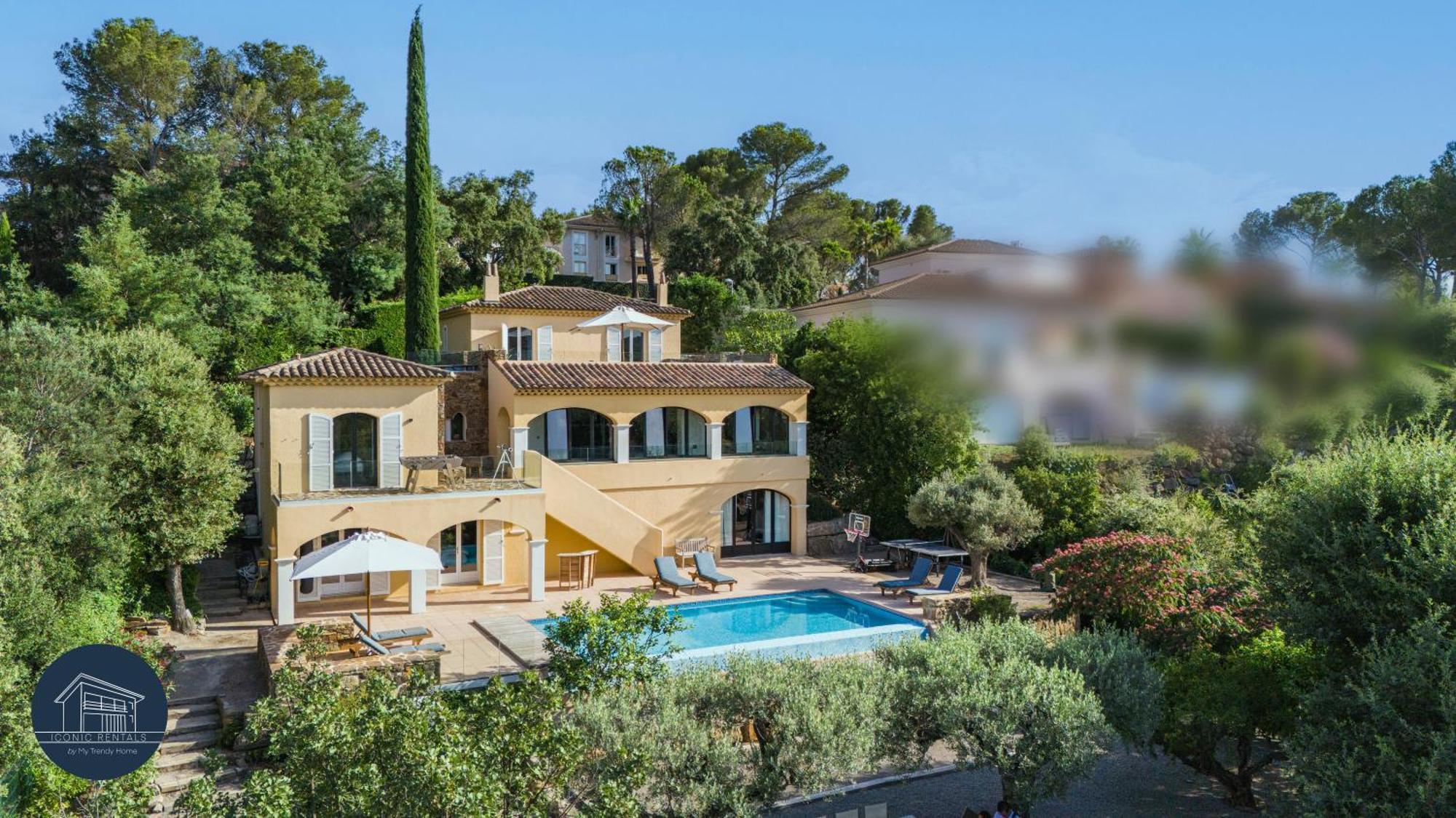 Villa Familiale Avec Vue Imprenable Saint-Raphaël Екстериор снимка