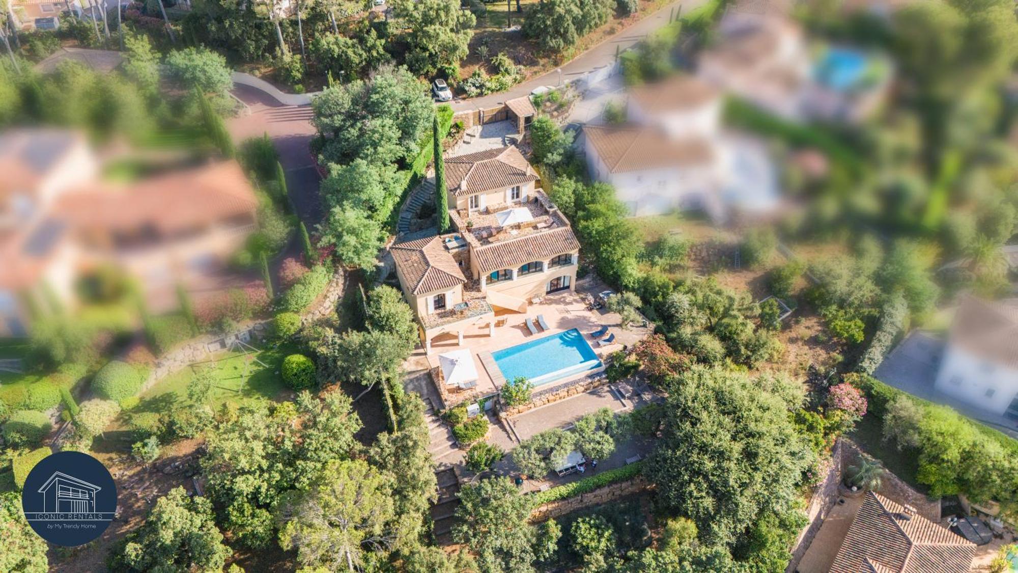 Villa Familiale Avec Vue Imprenable Saint-Raphaël Екстериор снимка