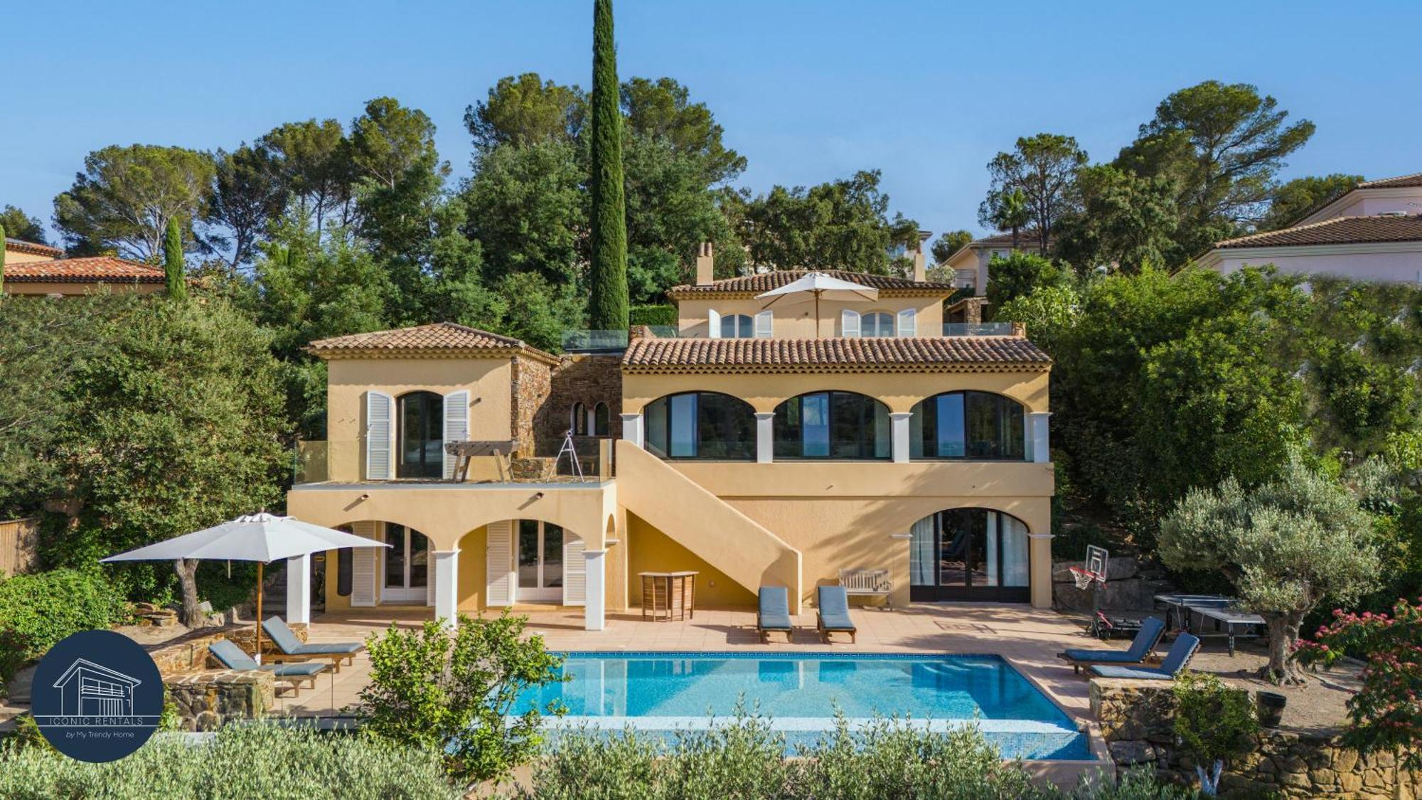 Villa Familiale Avec Vue Imprenable Saint-Raphaël Екстериор снимка