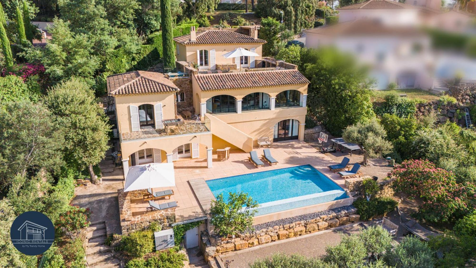 Villa Familiale Avec Vue Imprenable Saint-Raphaël Екстериор снимка